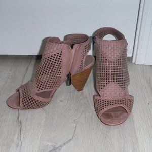 Wedge heel sandals Vince Camuto Embrell